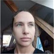 Musiklehrerin, die jeden mitnimmt in die wunderbare Welt der Klänge