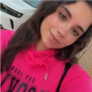 Profesora de biología de primaria  con niños desde infantil hasta primaria