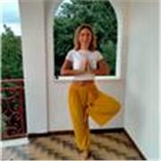 Adulti da 18 anni in su che hanno voglia di scoprire lo yoga tradizionale