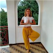 Adulti da 18 anni in su che hanno voglia di scoprire lo yoga tradizionale