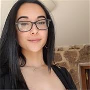 Lo más importante para mí es hacer que el alumno logre entender todo lo que le cueste con distintos métodos y motivarle. Doy clases a niños desde primaria a bachillerato.