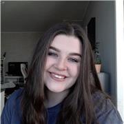 j’enseigne le français, mathématiques et autres matières aux enfants qui sont maximum en classe de CE2