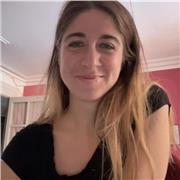 Profesora de Iniciación musical para niños de 4 años en adelante (canto, guitarra, piano, ritmo)