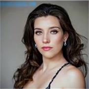 Cantante lírica profesional y profesora de técnica vocal