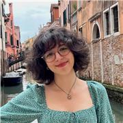 Experienced English and Spanish tutor offers personalized lessons for all ages in Vienna, online and in-person