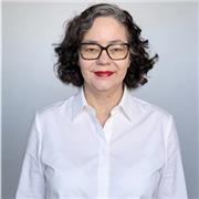 Profesional con 20+ años de liderazgo de equipos de marketing, ventas y negocios, en start-ups, pymes y multinacionales.