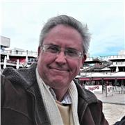 Profesor con amplia experiencia docente en Arquitectura e Ingeniería. También dibujo en Bachillerato de cara a la universidad,