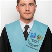 Soy estudiante de magisterio primaria, de 4º curso, doy clases de repaso y apoyo general con una metodología participativa