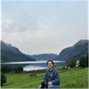 Soy estudiante de cuarto año de Filología Hispánica y Filología Inglesa en la UV