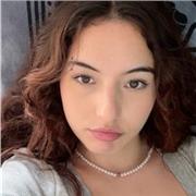 Soy una persona comprometida, con buena comunicación y ganas de enseñar. Aunque no tengo experiencia profesional como profesora