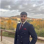 Trabajador en Análisis de Datos, con carrera en Administración y Dirección de Empresas