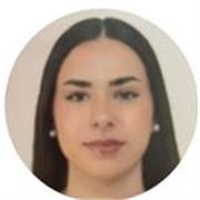 Soy estudiante de el grado de Administración y dirección de Empresas. Soy una persona responsable y con ganas de ayudar a niños.