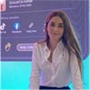 Doy clases de piano y lenguaje musical para todos los niveles y edades. Graduada en piano clásico profesional y en la Escuela Superior de Música de Cataluña. Me adapto a horarios y a buen precio!