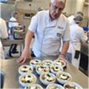 Cours de cuisine pratique pour adultes débutants et amateurs, techniques et recettes du quotidien