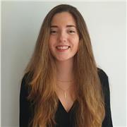 Estudiante universitaria de ingeniería mecánica. Persona responsable, activa, con ganas de aprender y enseñar, paciente y capaz de adaptarse a cualquier tipo de personalidad. Me gusta el trato personal con los niños, ser de confianza para ellos y ayudarle