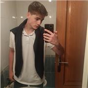 Profesor de matemáticas apto para primaria y secundaria. Me considero una persona a la que le gusta mucho enseñar y ayudar.