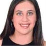 Maestra de Educación Infantil creativa y dinámica, con facilidad para organizar actividades, juegos y manualidades educativas.