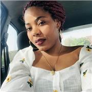 Soy maestra titulada en Biología y Química, con un Master en Recursos Naturales en la universidad de Sevilla. Mis clases van dirigidas a estudiantes de primaria , Eso y Bachillerato.
Mis clases suelen ser muy dinámicas , ya que es un método donde el estud