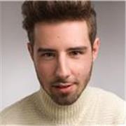 Mis clases siempre son enfocadas al perfil y necesidades de cada alumno, partiendo desde un refuerzo de la base y evolucionando hacia una mayor complejidad tanto en las estructuras gramaticales como en la fonética del idioma