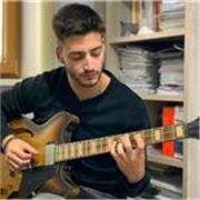 Cantante offre lezione di canto