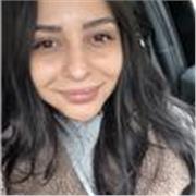 Ho una laurea triennale in scienze biologiche e una magistrale in scienze della nutrizione. Insegno alle superiori