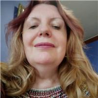 English native teacher, profesora de ingles bilingue. esta disponible para far clases, particulares, a academia's, empresas, grupos, one to one. tengo mas de diez años de experiencia dando clases. con todas las edades y nivel hasta first advanced. prepara