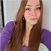 Profesora de Química, Matemática y Biología imparte clases para niños de nivel primario y secundario