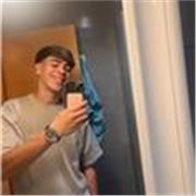 Me defino como alguien trabajador, responsable e implicado. Y puedo dar clases a personas de todas las edades 