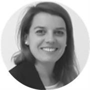 Professeur de Français et Français Langue étrangère passionnée par le partage culturel et les mots