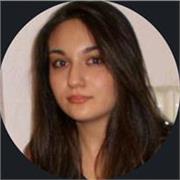 Graduada en diseño y desarrollo de videojuegos, con gran experiencia en la creación de arte 3D.