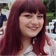 Laureata in lingue offre lezioni di recupero per ragazzi di scuole superiori