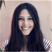 Studentessa impartisce lezioni di latino ma anche italiano, filosofia, greco e tutte le materie umanistiche