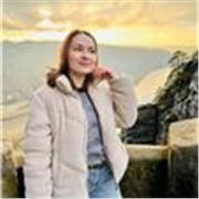 
Ich bin Rumänischlehrerin aus Berlin und unterrichte Lernende aller Altersgruppen online. 