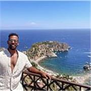 I am a native English speaker from Australia living in the UK. Fluent in English with a University degree in Business. Tutored in Australia with my mum who’s a school teacher for English as foreign language students
