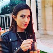 Arquitecta con formación en interiorismo