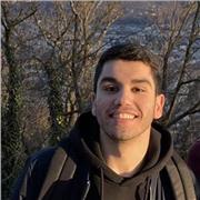 Etudiant en première année à l'Ecole Centrale de Lyon, je donne des cours particuliers (en ligne ou en présentiel) en maths de niveau lycée et prépa (L1).