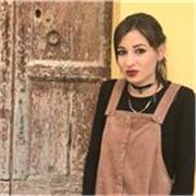 laureata presso l'accademia di Belle Arti di Bologna con votazione 110 e lode. Da sempre appassionata alle Arti. Ho deciso di rendere della mia più grande passione il lavoro della vita