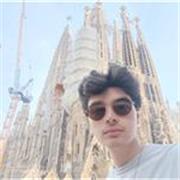 Possessore di certificazione livello C1 offre lezioni di inglese 