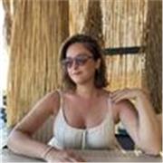 Professeure d’anglais bilingue français-anglais, experte en cours particuliers à distance.