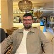 Soy un apasionado de las lenguas y la comunicación, dedicado a ayudar a estudiantes de Primaria y ESO a mejorar su expresión. 