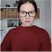 Maestra de Pedagogía Terapéutica con amplia experiencia en alumnado con diferentes Necesidades Específicas de Apoyo educativo.