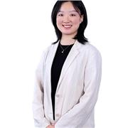 Master of Education in Teaching Chinese as a Second Language from The University of Hong Kong with experience in IGCSE & HSK & IB