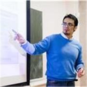 Profesor de física con experiencia en todos los niveles. El entender como piensa cada estudiante es la clave para lograr impartir
