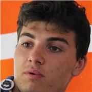 Diplomato presso il Liceo Scientifico Cassini di Genova offro ripetizioni di matematica, scienze e fisica a ragazzi di medie e sup