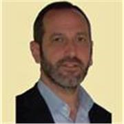 Profesor de matemáticas con experiencia laboral contrastada con ejemplos de aplicación a la vida laboral real.