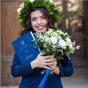 Dottoressa in Giurisprudenza impartisce lezioni di diritto con metodi personalizzati