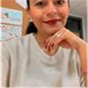 Psicóloga y máster en Psicopedagogía quien brinda apoyo escolar, refuerzo de tareas para niños/as en inglés, historia y geografía