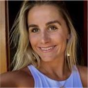 Soy una persona llena de energía y entusiasmo, siempre buscando cómo mejorar y superarme. 