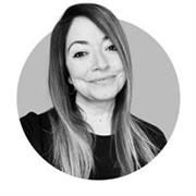 Spanisch-Muttersprachlerin und Übersetzerin bietet professionelles Sprachunterricht für alle Niveaus.