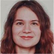 Titulada en Inglés que ha impartido clases presenciales y online. 
